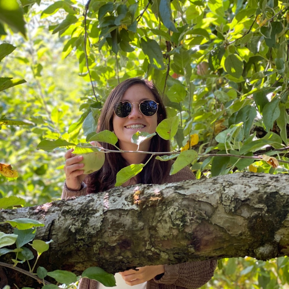 Meet your Posher, Olivia